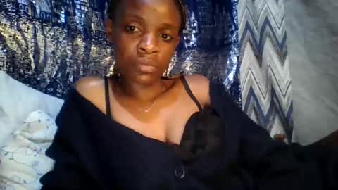 Snapshot of miss_belllo chatting on February 2025 10:44:02 PM miss_belllo online show from February 2025 10:44:02 PM
