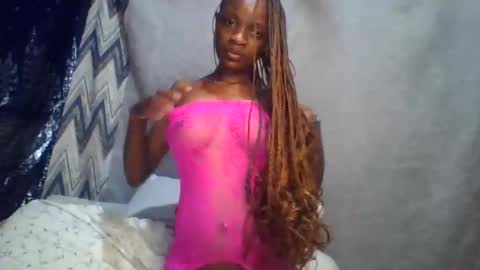 Snapshot of miss_belllo chatting on February 2025 05:51:02 AM miss_belllo online show from February 2025 05:51:02 AM