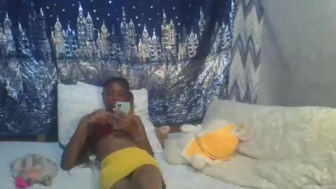 Snapshot of miss_belllo chatting on February 2025 07:07:01 AM miss_belllo online show from February 2025 07:07:01 AM