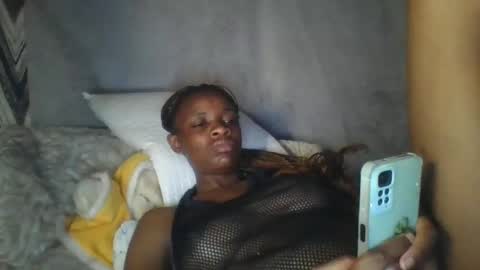 Snapshot of miss_belllo chatting on February 2025 07:01:02 AM miss_belllo online show from February 2025 07:01:02 AM