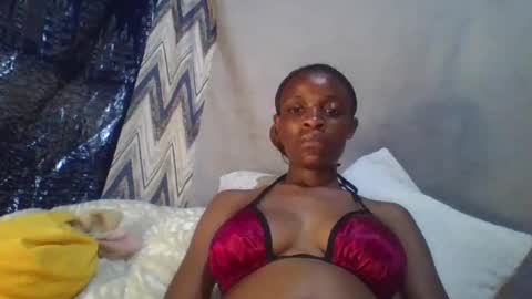 Snapshot of miss_belllo chatting on February 2025 12:25:02 PM miss_belllo online show from February 2025 12:25:02 PM