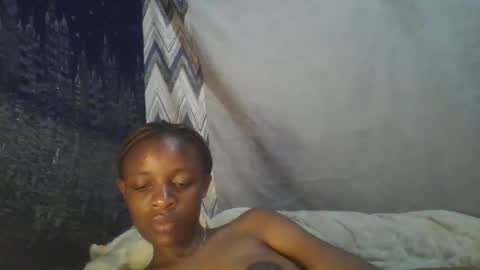 Snapshot of miss_belllo chatting on March 2025 08:27:01 AM miss_belllo online show from March 2025 08:27:01 AM