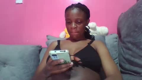 Snapshot of miss_belllo chatting on September 2025 11:48:01 AM miss_belllo online show from September 2025 11:48:01 AM