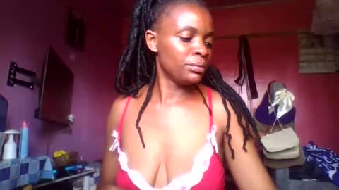 Snapshot of miss_belllo chatting on April 2026 11:05:01 AM miss_belllo online show from April 2026 11:05:01 AM