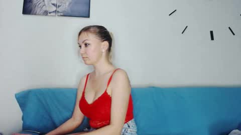 miss_blonde1 online show from May 2026 07:15:01 AM