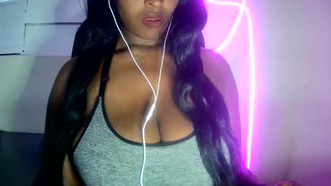 Snapshot of miss_blorps chatting on April 2026 10:52:02 PM spicey online show from April 2026 10:52:02 PM