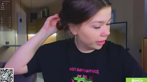 Sandy online show from March 2026 12:37:01 AM