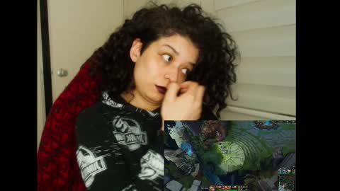 Snapshot of miss_carmila chatting on September 2025 11:26:02 PM Miss Carmila online show from September 2025 11:26:02 PM