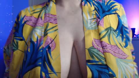 Snapshot of miss_daniels chatting on February 2025 11:50:01 PM liza online show from February 2025 11:50:01 PM