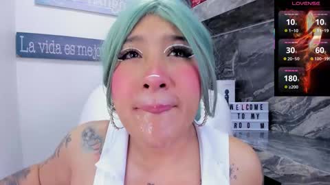 Danika online show from December 2025 11:04:01 AM