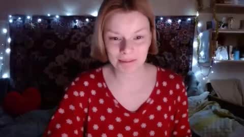 Elis online show from December 2024 12:03:01 PM