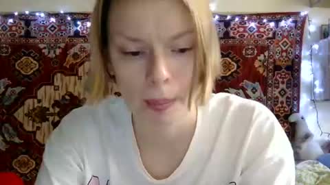 Elis online show from September 2025 10:59:02 AM