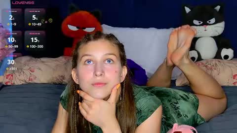 Snapshot of miss_emily_miller chatting on July 2026 07:18:02 PM Emily online show from July 2026 07:18:02 PM