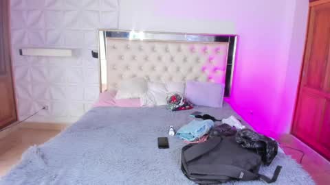 miss_emilystar online show from June 2026 07:39:01 PM
