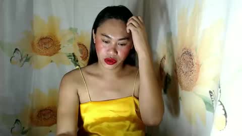Snapshot of miss_eva2025 chatting on April 2026 08:17:01 AM Eva online show from April 2026 08:17:01 AM