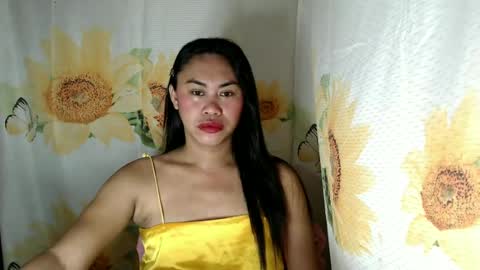 Snapshot of miss_eva2025 chatting on June 2026 06:08:01 AM Eva online show from June 2026 06:08:01 AM