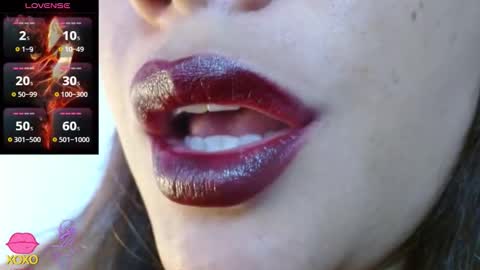 Miss Evoleth online show from November 2025 05:23:02 PM