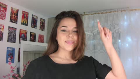 Snapshot of miss_galaxxia chatting on December 2024 01:07:01 AM Elisabeth IG galax xxia online show from December 2024 01:07:01 AM