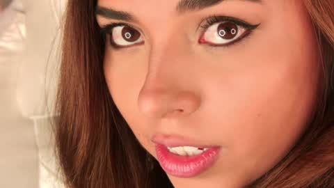 Snapshot of miss_galaxxia chatting on January 2025 07:10:01 AM Elisabeth IG galax xxia online show from January 2025 07:10:01 AM