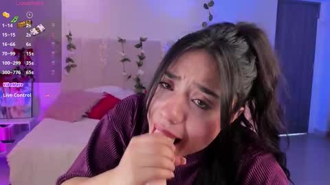 Snapshot of miss_ginebra_1 chatting on October 2025 12:03:01 AM insta online show from October 2025 12:03:01 AM