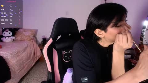 Snapshot of miss_hikikomori chatting on November 2025 03:52:02 AM Asami online show from November 2025 03:52:02 AM