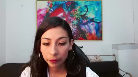 Miss Honey online show from November 2025 03:23:01 PM