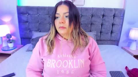 miss_horney online show from December 2025 07:32:01 PM