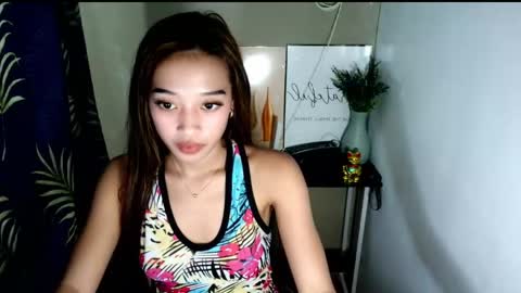 Snapshot of miss_j222 chatting on May 2026 08:43:02 AM miss_j222 online show from May 2026 08:43:02 AM