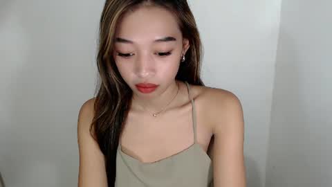 Snapshot of miss_j222 chatting on June 2026 08:44:02 AM miss_j222 online show from June 2026 08:44:02 AM