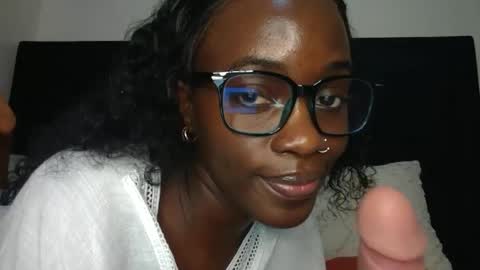 SensuElle  WHAT I DONT SHOW HERE... YOULL ONLY SEE IN PRIVATE  online show from June 2026 05:48:01 AM