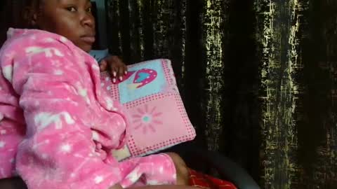 Snapshot of miss_kiarrafit chatting on February 2025 05:29:01 PM Miss Kiarrafit online show from February 2025 05:29:01 PM