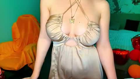 miss_kiten online show from June 2026 07:29:01 PM