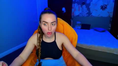 miss_kiten online show from July 2026 06:46:02 PM