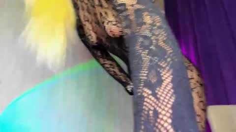 Snapshot of miss_kreez chatting on October 2025 10:43:02 AM Sonya online show from October 2025 10:43:02 AM