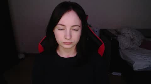 miss_laralynne online show from November 2025 08:40:01 PM