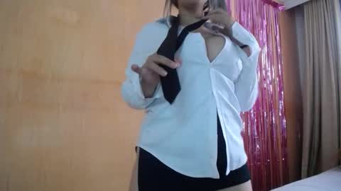 lilieth  online show from March 2026 04:00:01 PM