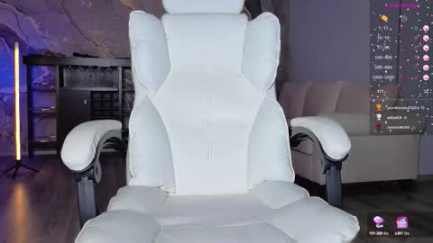 Melina online show from October 2025 01:52:02 PM