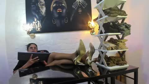 lucero online show from February 2025 04:29:01 AM