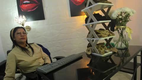 lucero online show from March 2025 02:17:01 AM