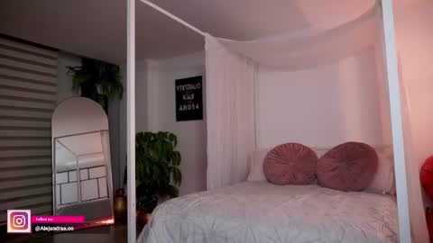 Alejandra online show from June 2026 02:01:02 AM