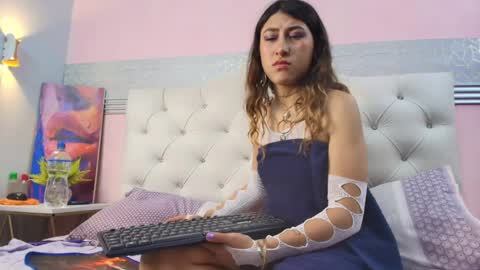 miss_melanie_ online show from August 2026 07:28:01 PM