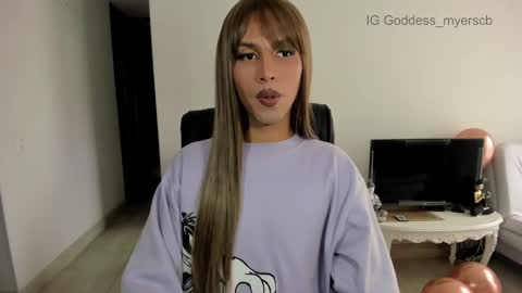 Goddess Myers  thumb up is important for me kisses  online show from September 2025 02:22:02 PM