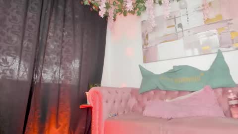 Snapshot of miss_selene chatting on October 2025 01:07:02 PM intagram miss selene59 online show from October 2025 01:07:02 PM