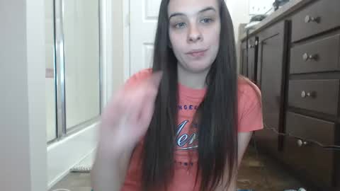 Snapshot of miss_sunshine01 chatting on January 2025 01:56:02 AM Bella online show from January 2025 01:56:02 AM