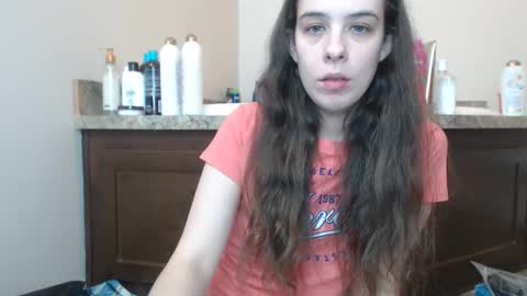 Snapshot of miss_sunshine01 chatting on January 2025 05:10:01 AM Bella online show from January 2025 05:10:01 AM