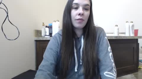 Snapshot of miss_sunshine01 chatting on January 2025 01:21:01 AM Bella online show from January 2025 01:21:01 AM