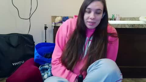 Snapshot of miss_sunshine01 chatting on February 2026 02:50:02 PM Bella online show from February 2026 02:50:02 PM