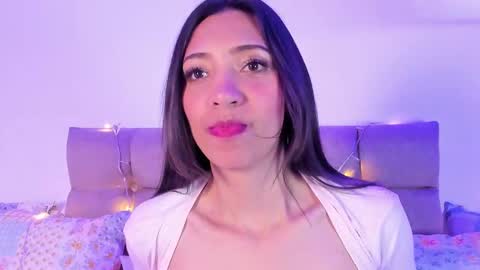 Snapshot of miss_veronica2 chatting on February 2025 12:37:01 PM Miss Veronica online show from February 2025 12:37:01 PM