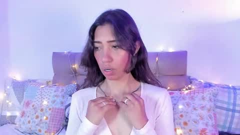 Snapshot of miss_veronica2 chatting on February 2025 12:38:02 PM Miss Veronica online show from February 2025 12:38:02 PM