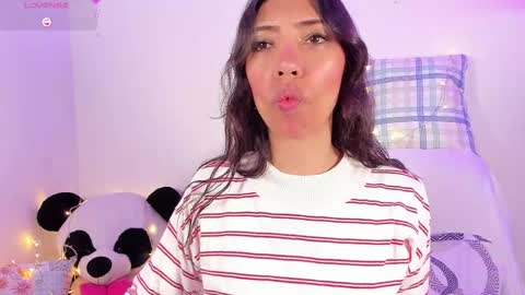 Snapshot of miss_veronica2 chatting on February 2025 12:14:02 PM Miss Veronica online show from February 2025 12:14:02 PM